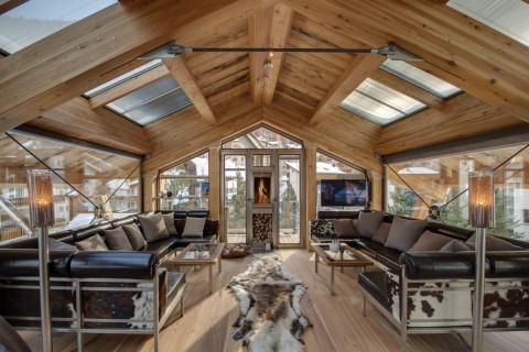 backstage chalet 005
