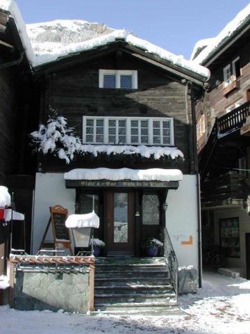 Elsies exterior zermatt