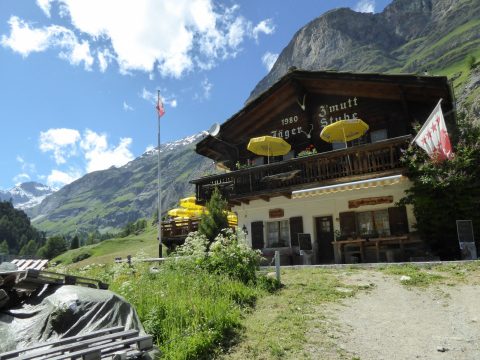 Zmutt-Jaegerstube-zermatt-mountain-restaurant