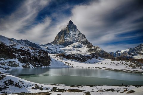 Zermatt V's St Moritz ski area