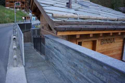 The ramp to Chalets Binna & Banja